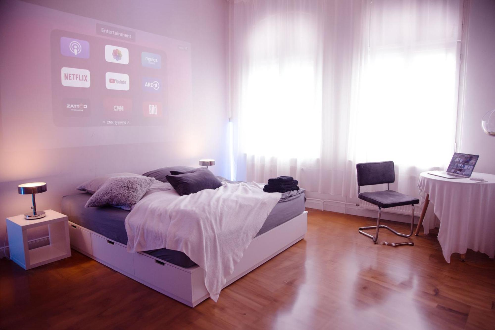 Huge Apartment With Home Cinema And Kitchen In Friedrichshain Берлин Екстериор снимка
